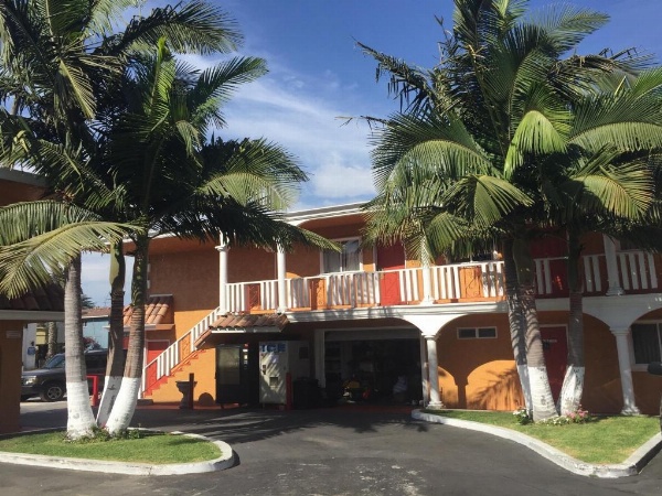 Paradise Inn & Suites image 4